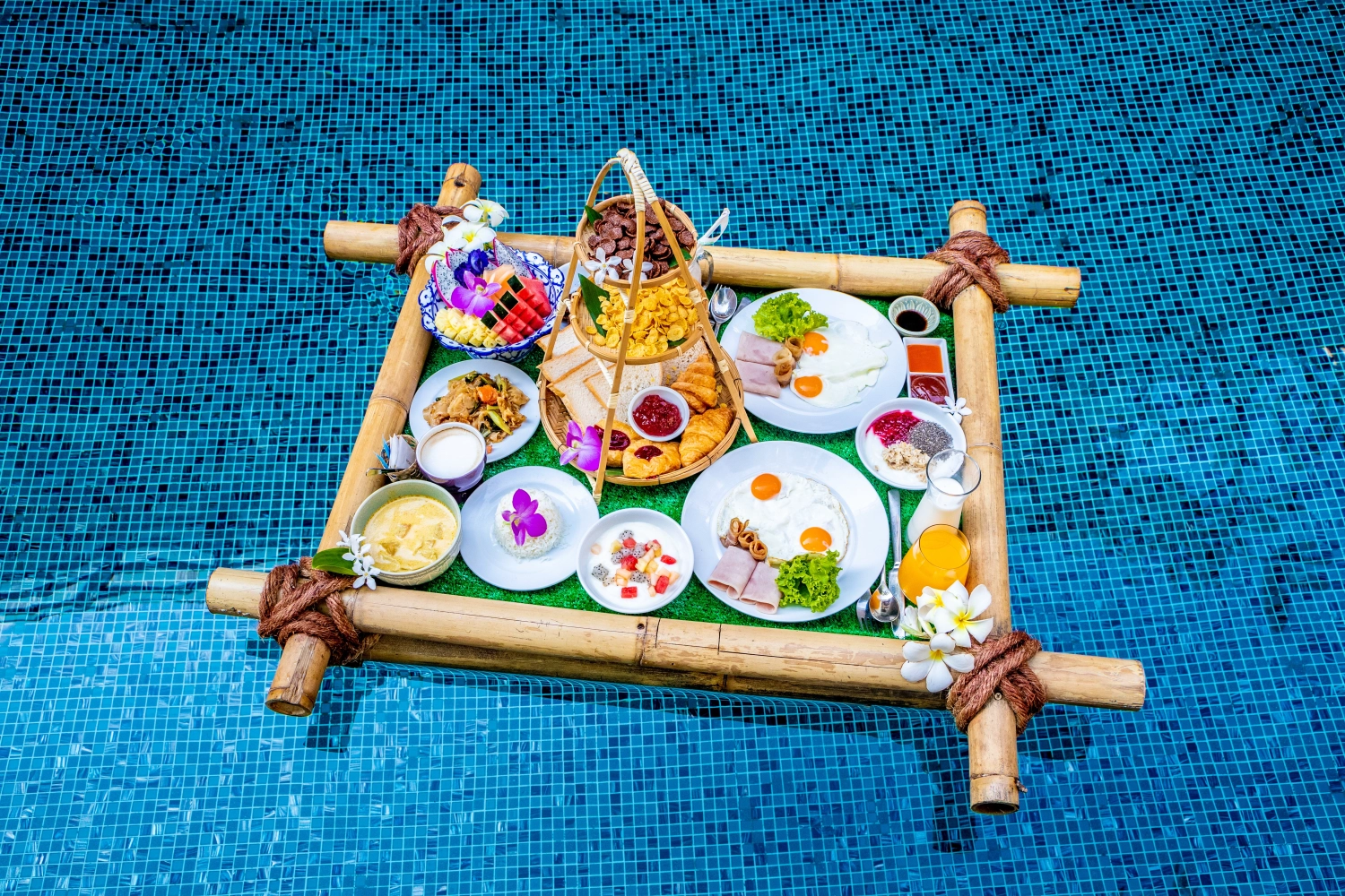 Floating Breakfast